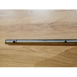 Axe de roue tondeuse GRANJA L493 mm D12-1trou à 28 du bord D et 1 trou à 28 du bord G+1 TROU à 175mm du bord