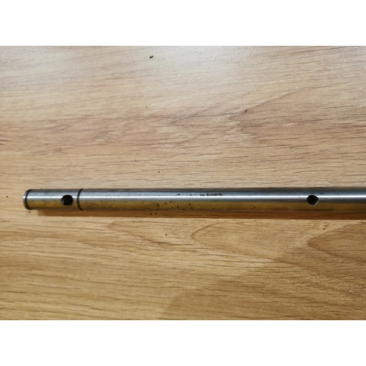 Axe de roue tondeuse GRANJA L493 mm D12-1trou à 28 du bord D et 1 trou à 28 du bord G+1 TROU à 175mm du bord
