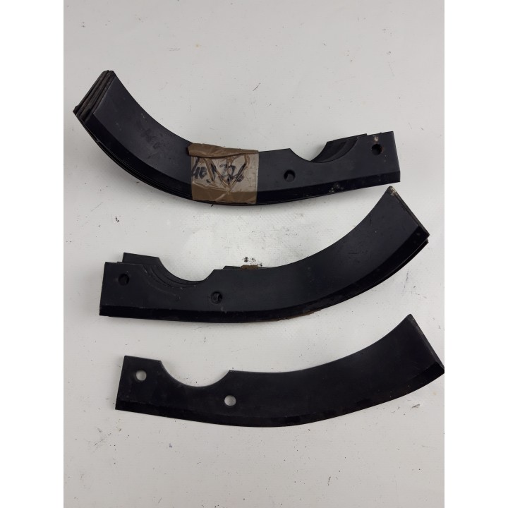 Couteaux lot10- fraise motoculteur lot de10  -5 droit+5 gauche-L225x40mm-h60 trous déportés-déstockage