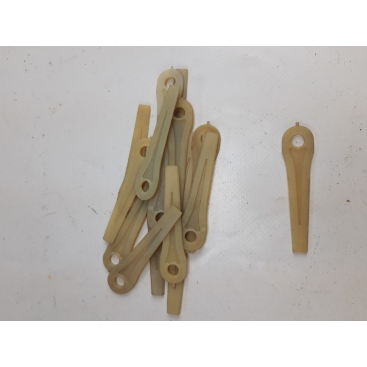 Couteaux plastique flymo L83mm lot 16couteaux déstockage