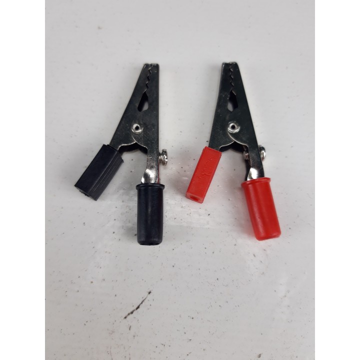 Pinces élèctrique 10A-1 noire +1 rouge déstockage