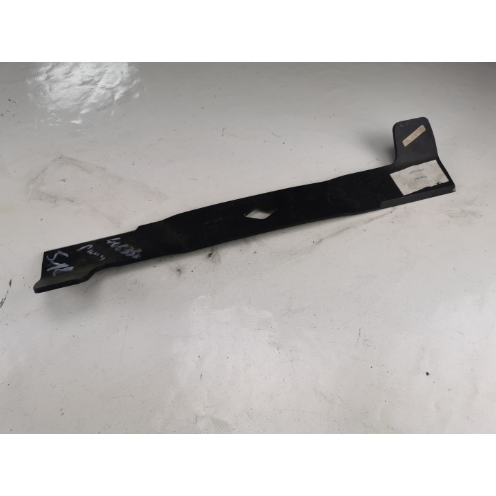 Lame tondeuse 51cm murray trou losange 690500 droit voir aussi notre ref 690499 pour autre coté déstockage