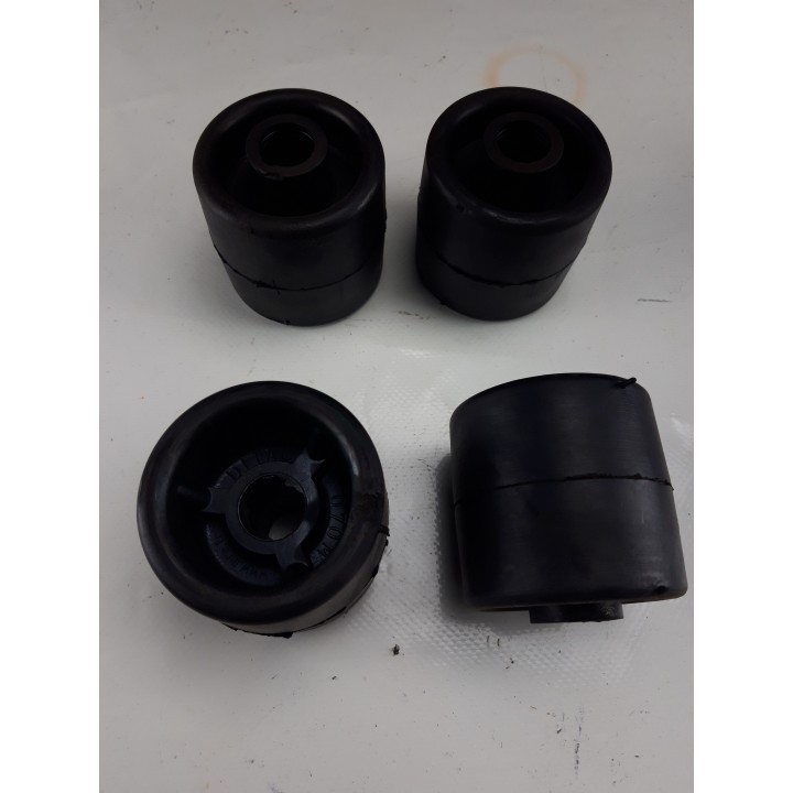 Lot 4 rouleaux 75x75x alésage 22mm pour remorque déstockage