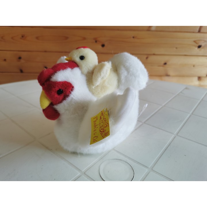Peluche poule avec poussin sur le dos déstockage